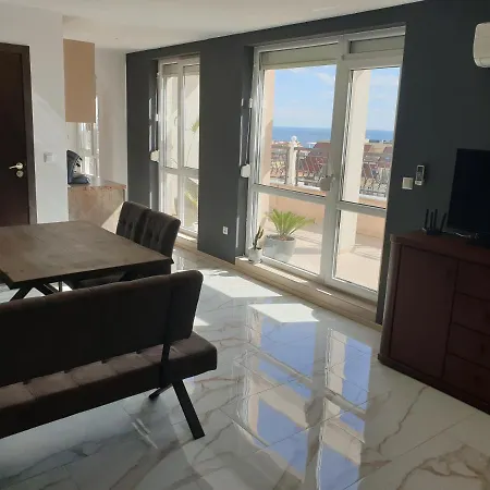 Grand Sea View Penthouse Appartamento *